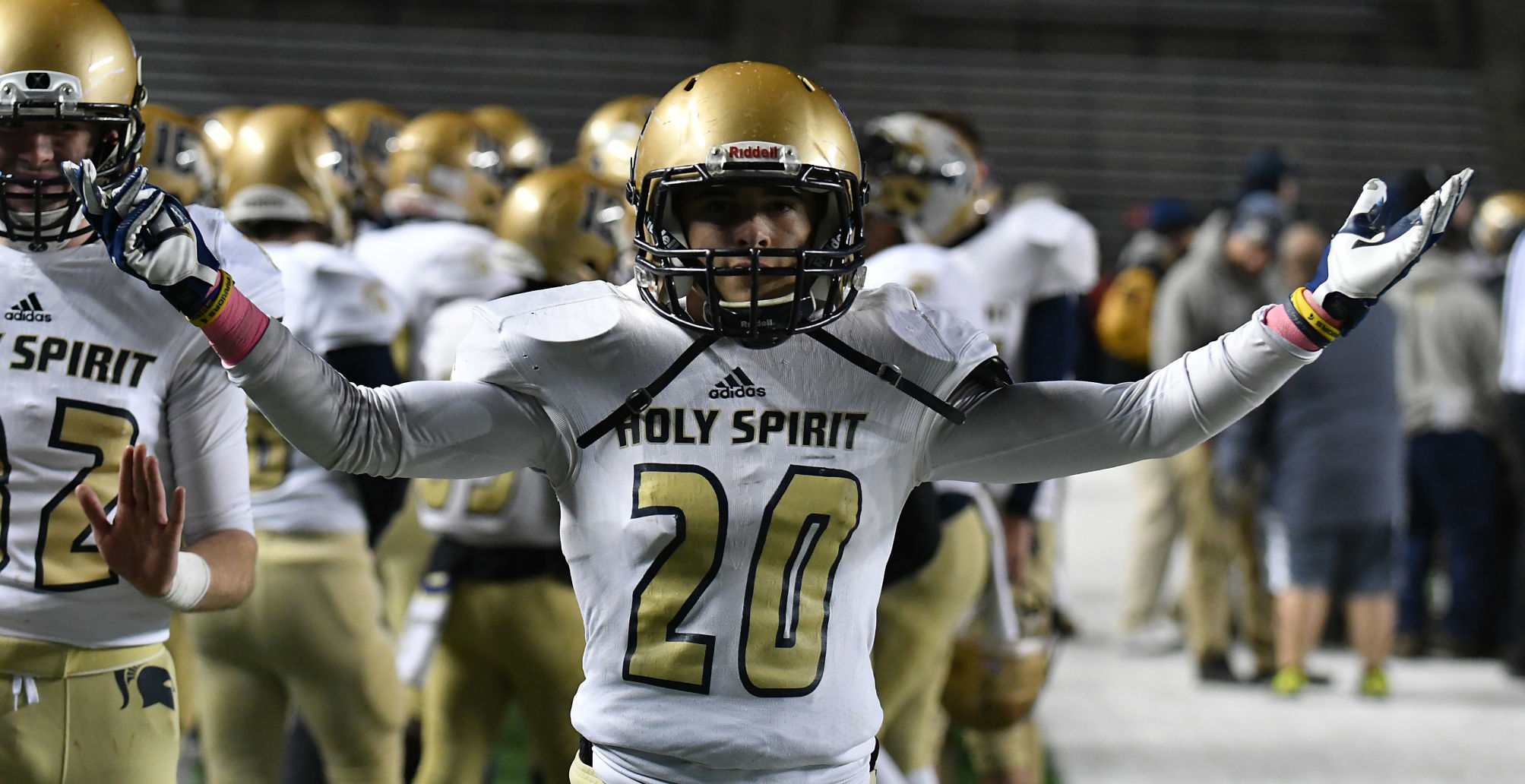 120919_spt_holy_68